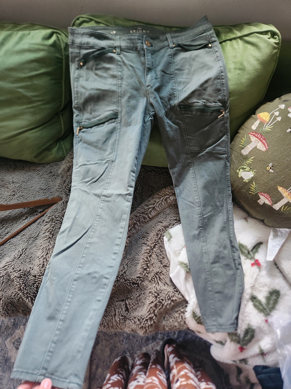 SKINN Women's Slim Cargo Skinny Jeans in Olive